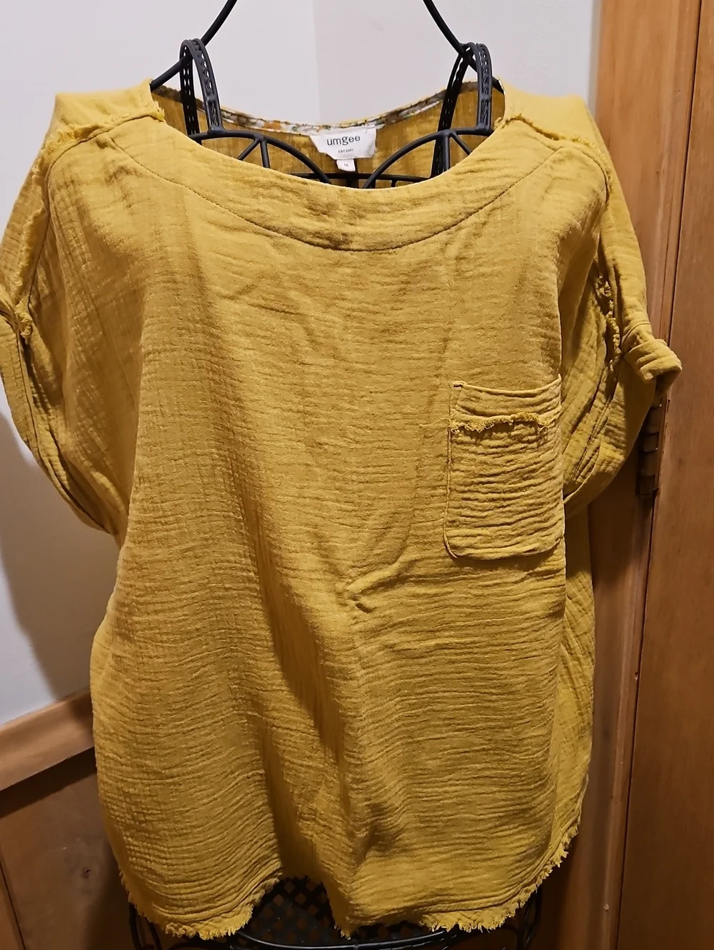 Umgee Kiwi Yellow Women's Top